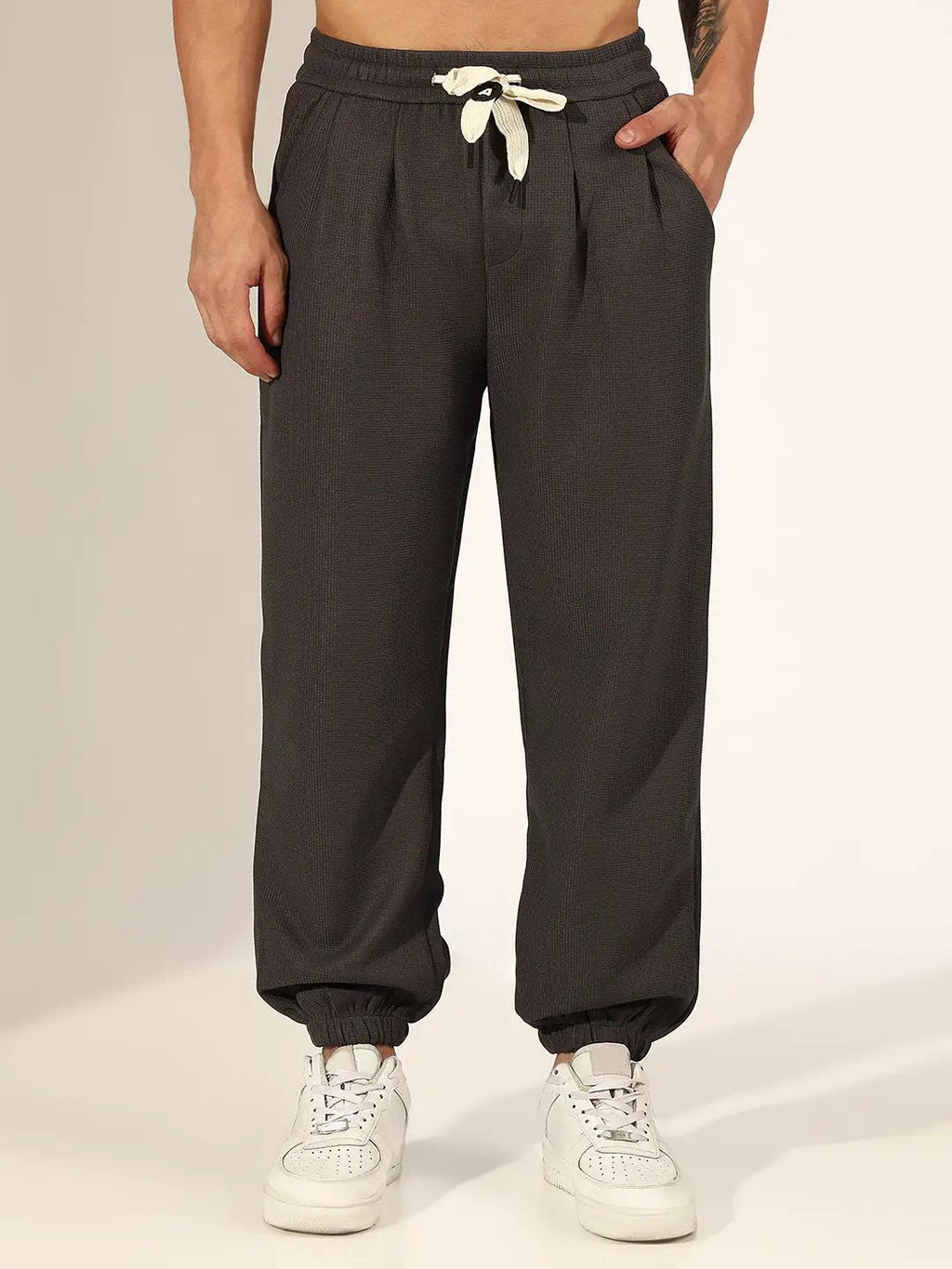 Men's Textured Grey Pleated Relaxed Fit Trousers