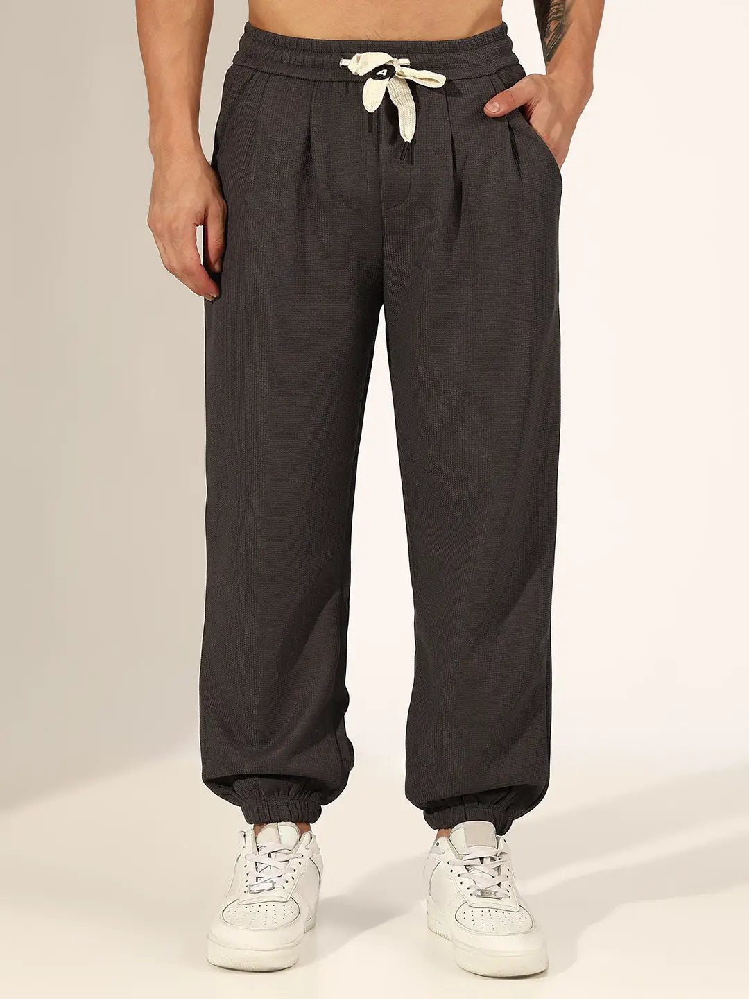 Men's Textured Grey Pleated Relaxed Fit Trousers