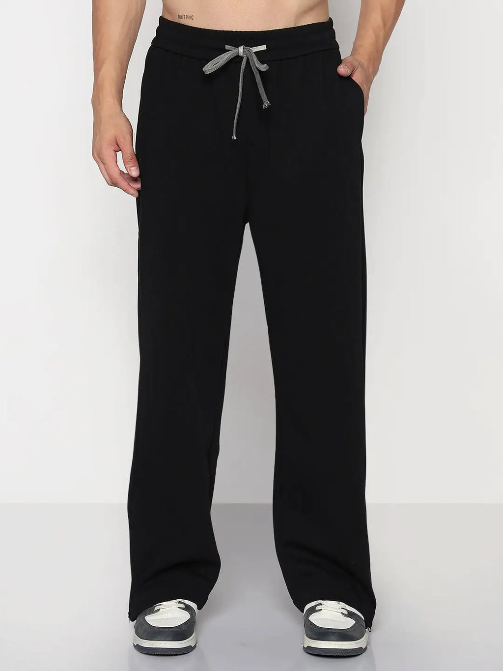 Men's Black Relaxed Fit Trouser