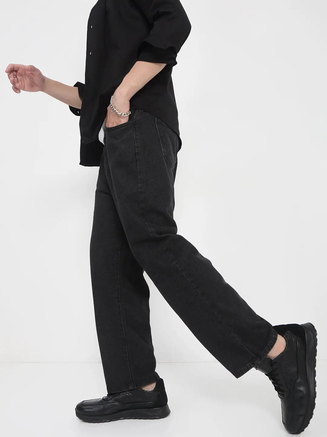 Men's Black Relaxed Fit Jeans