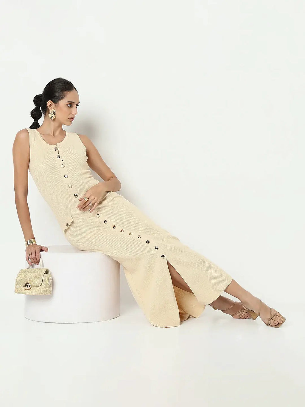 Women's Beige Sleeveless Button-Down Maxi Dress with Front Slit