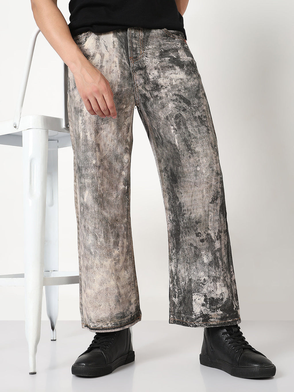 Men's Grey Straight Fit Heavy Fade Jeans
