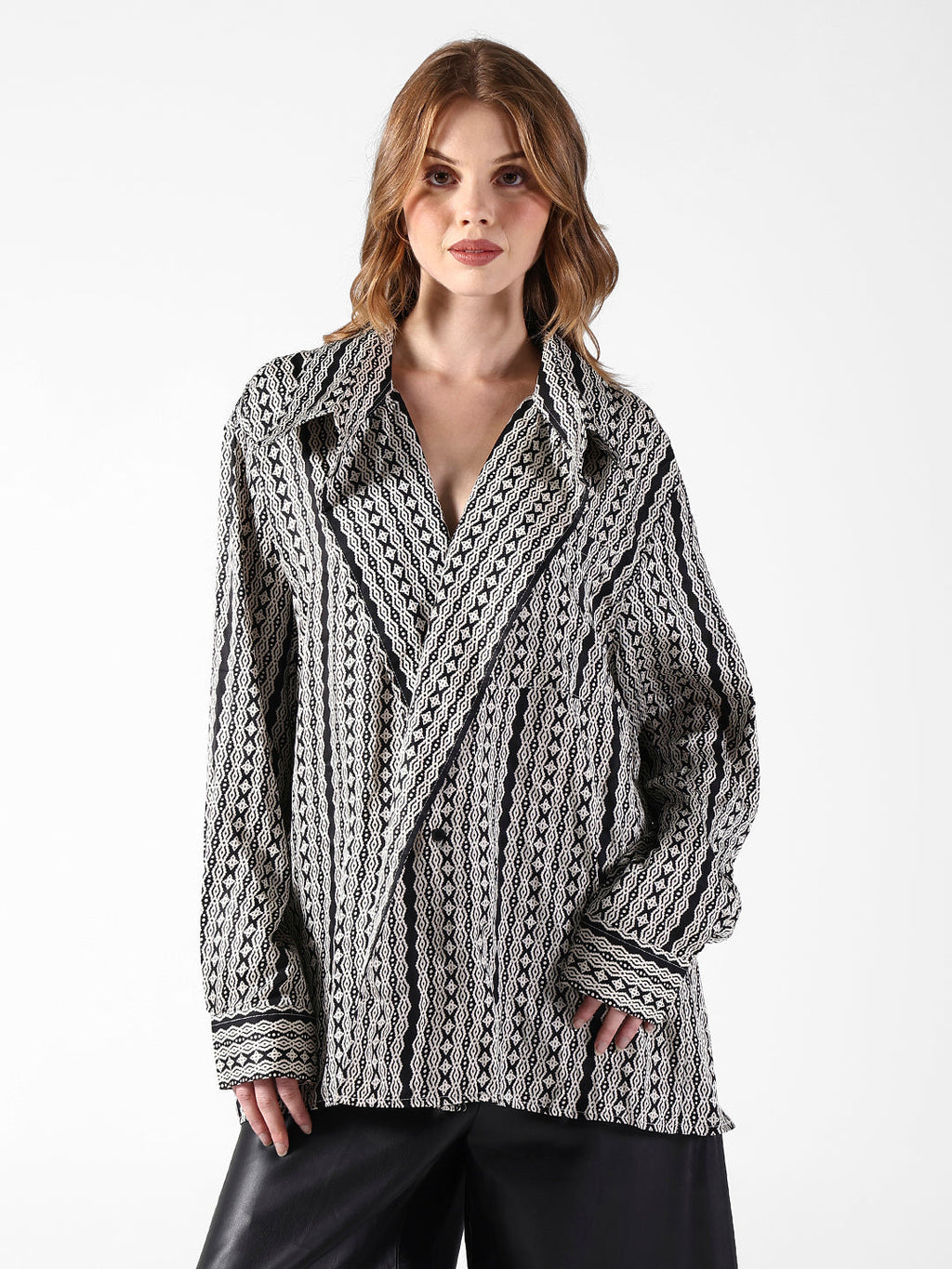 Women's Geometric Black Relaxed Fit Long Sleeve Shirt