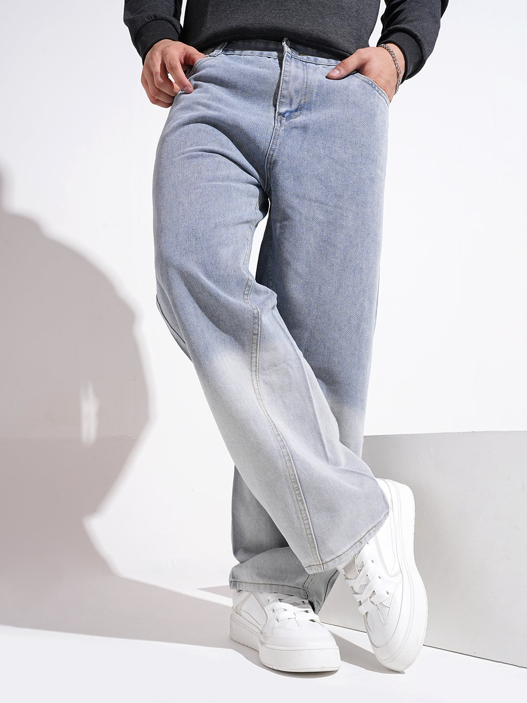 Men's Blue Two Tone Fade Relaxed Fit Jeans