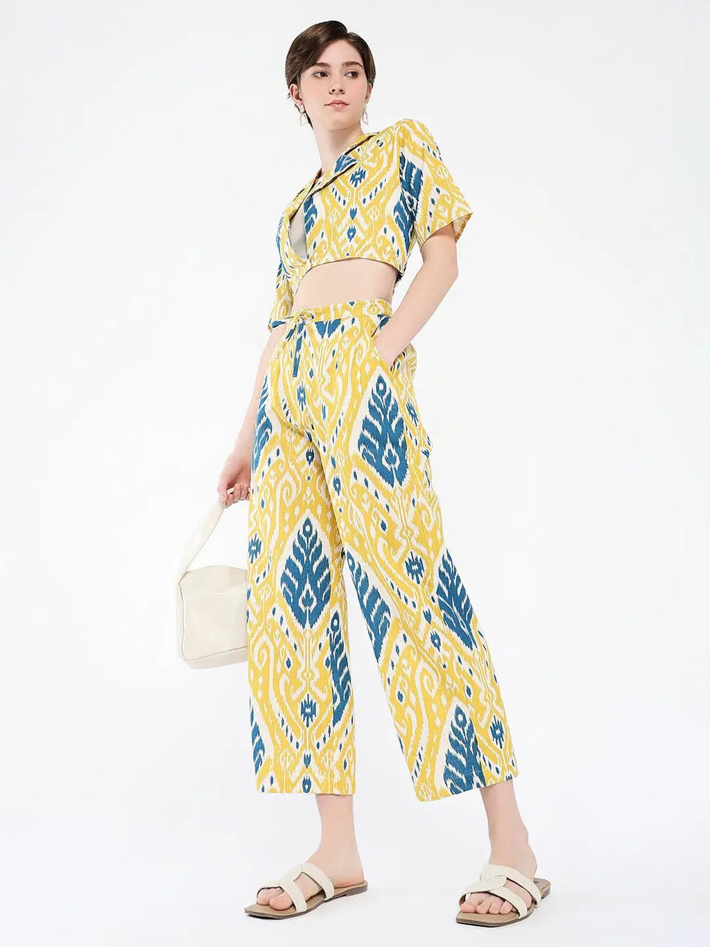 Women's Yellow Printed Co-Ords Set with Inner Top