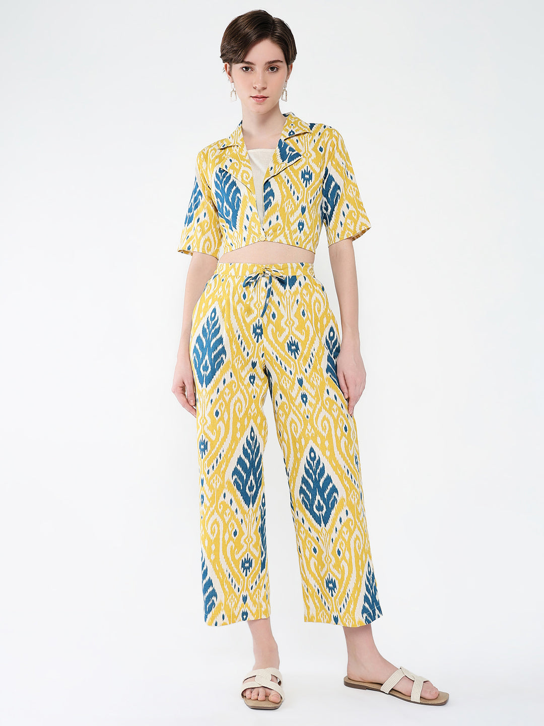 Women's Yellow Printed Co-Ords Set with Inner Top