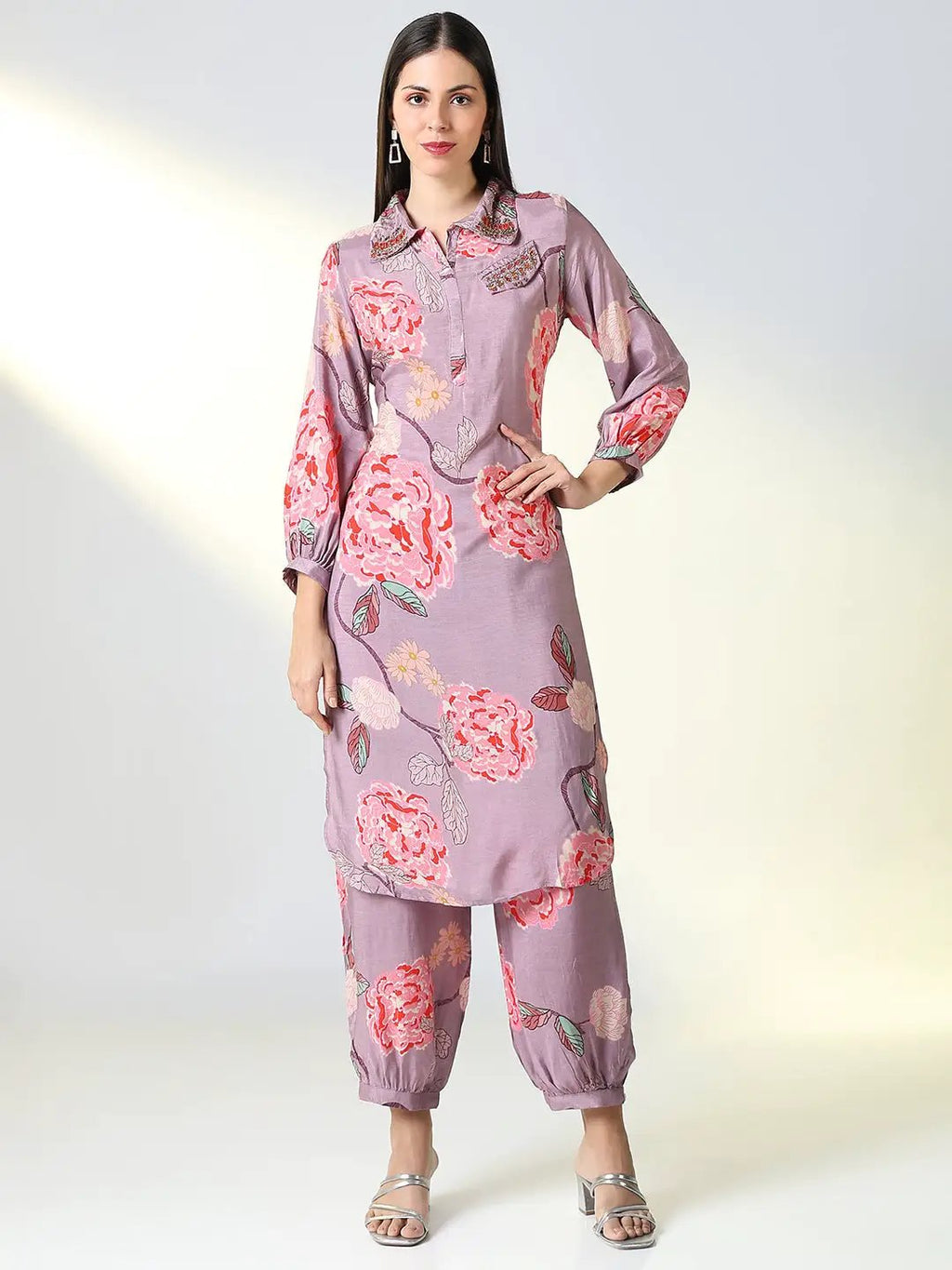 Women's Purple Floral Straight Kurta Sets With Patiala