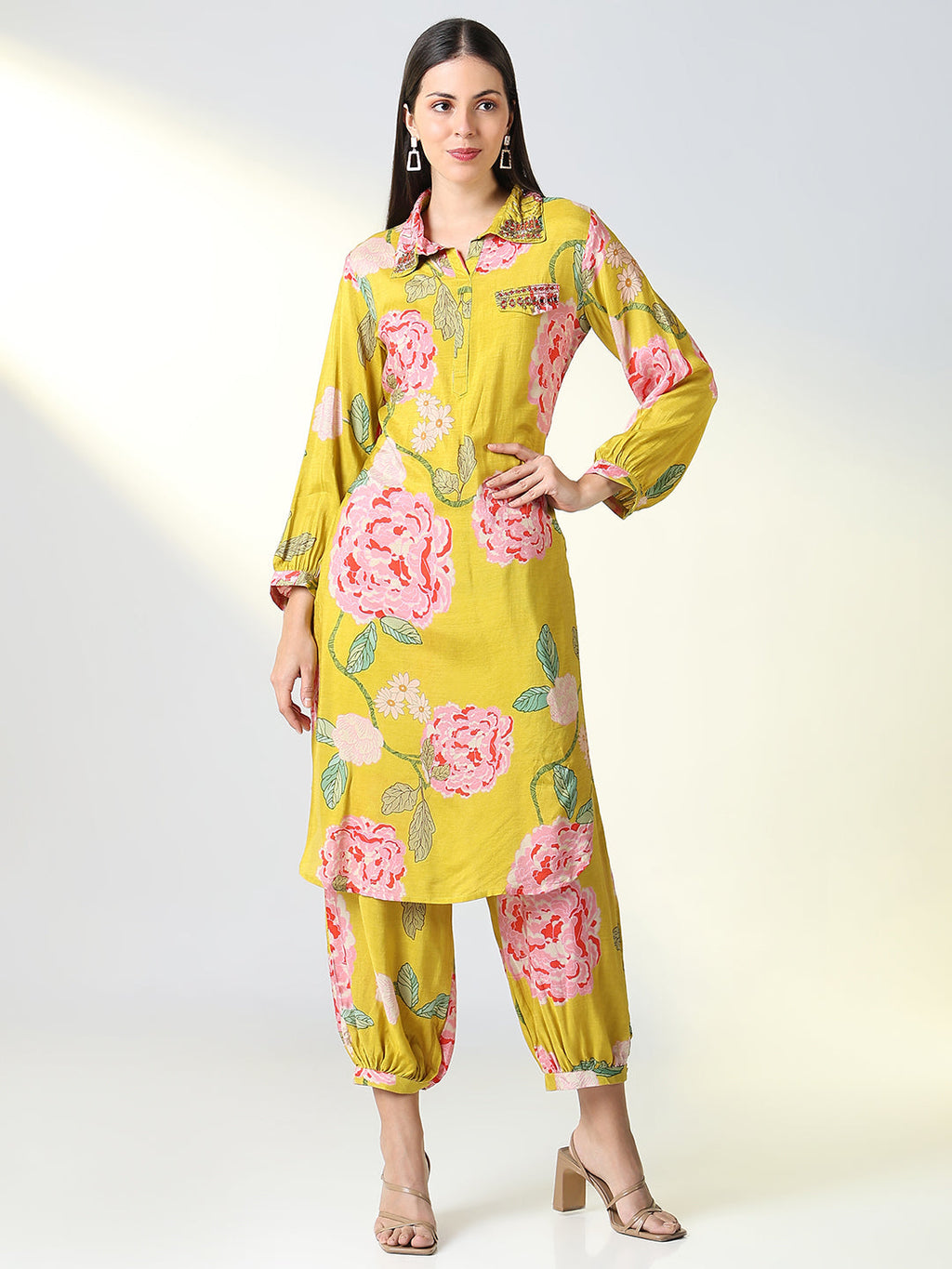 Women's Yellow Floral Straight Kurta Sets With Patiala