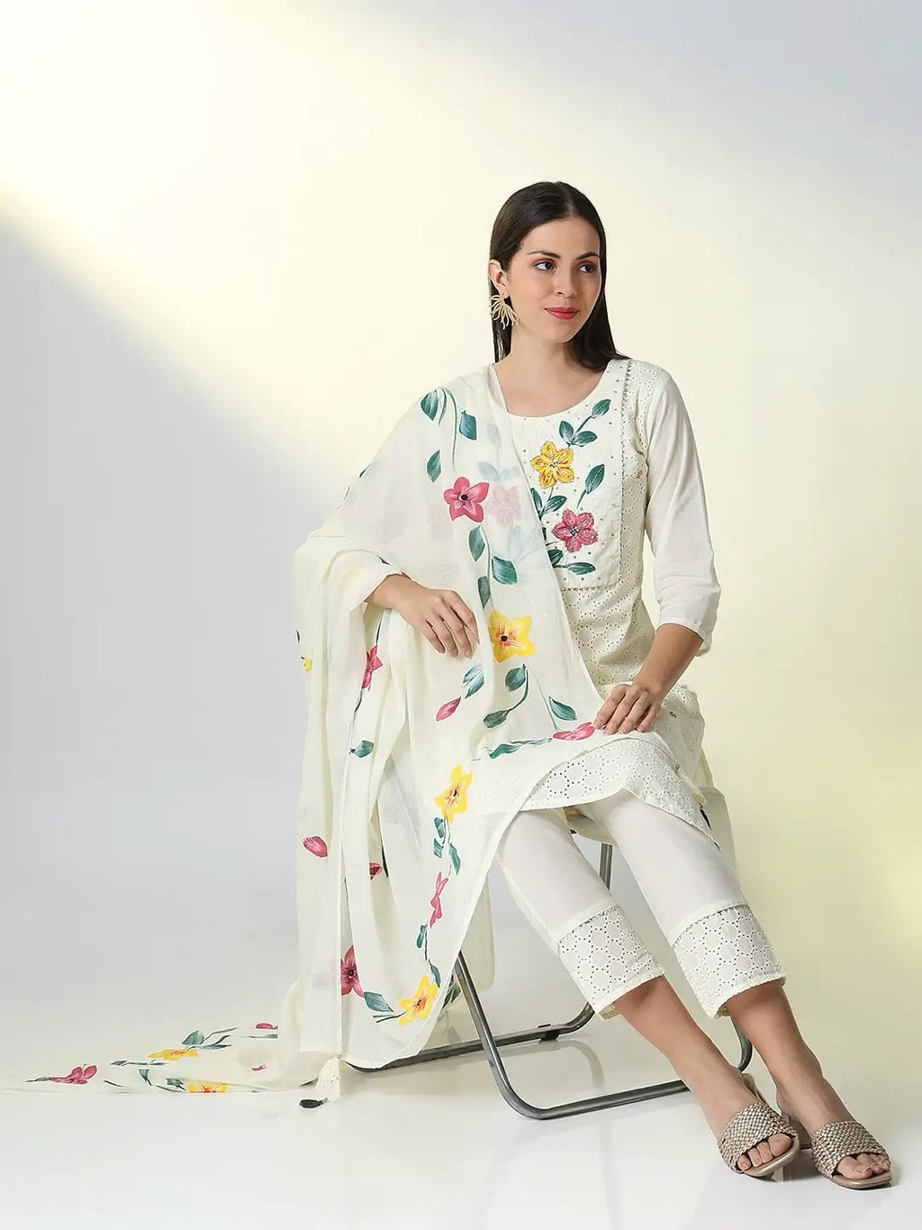 Women's Cream Printed Floral Straight Kurta Set with Dupatta