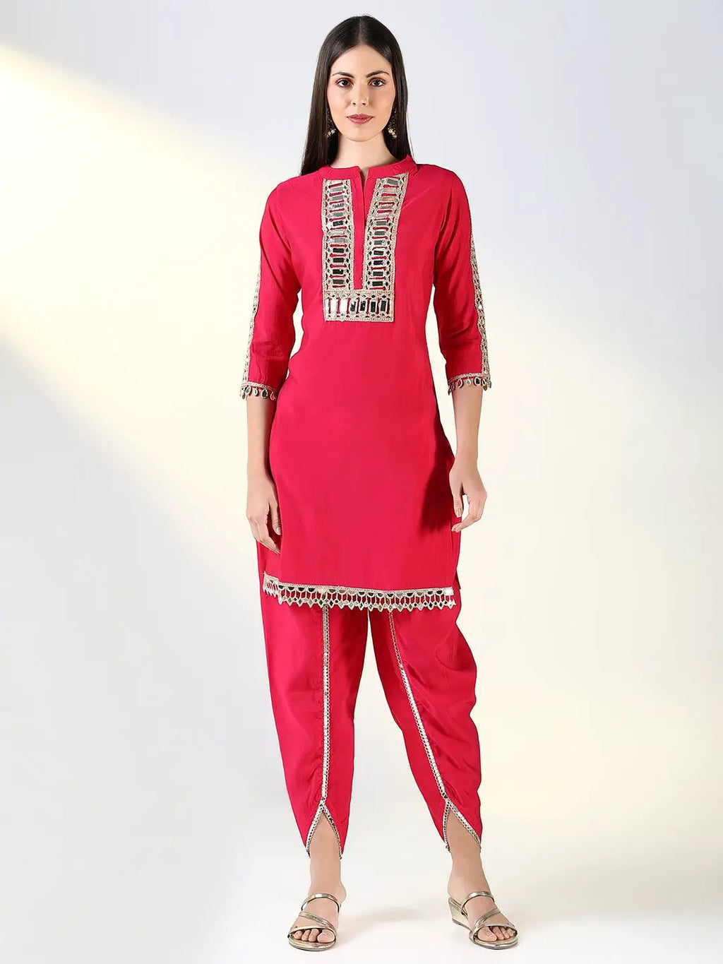Women's Pink Solid Straight Kurta Set