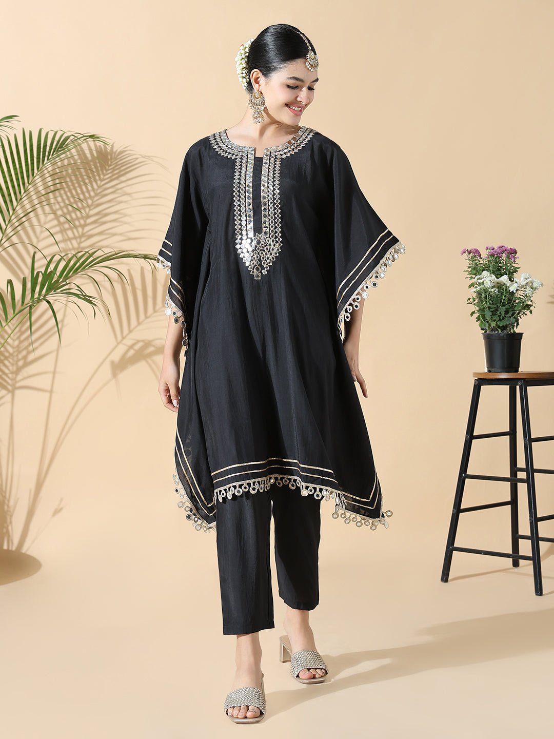 Women's Solid Kaftan Mirror Work Black Kurta Set