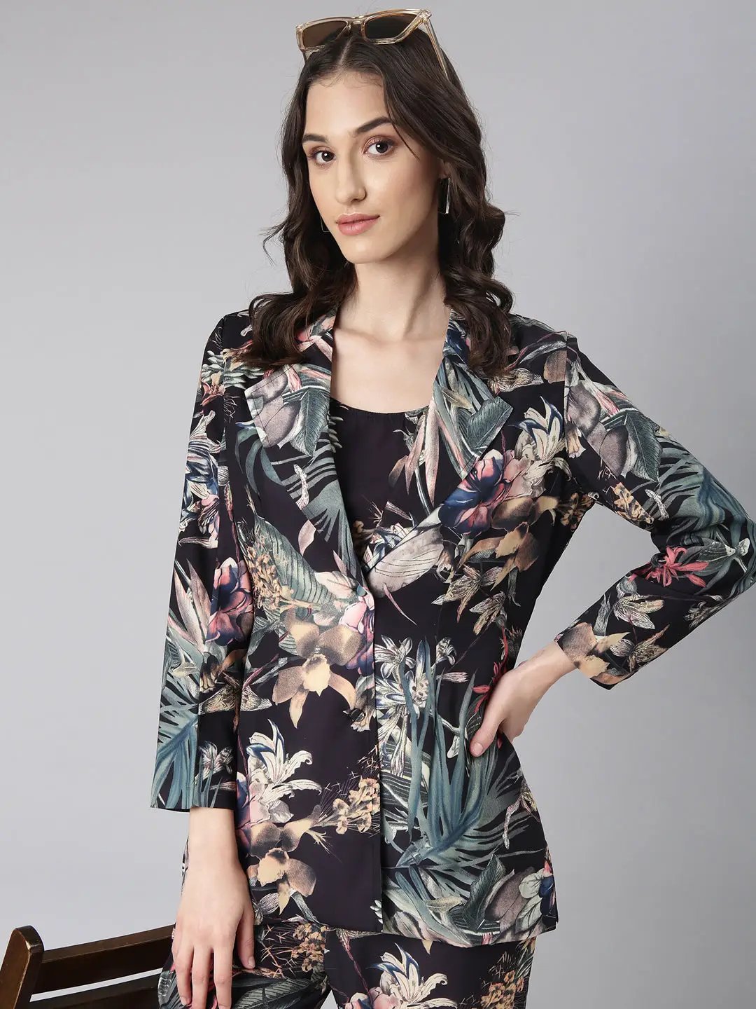 Women's Black Printed Sleeveless Co-Ords Set with Blazer