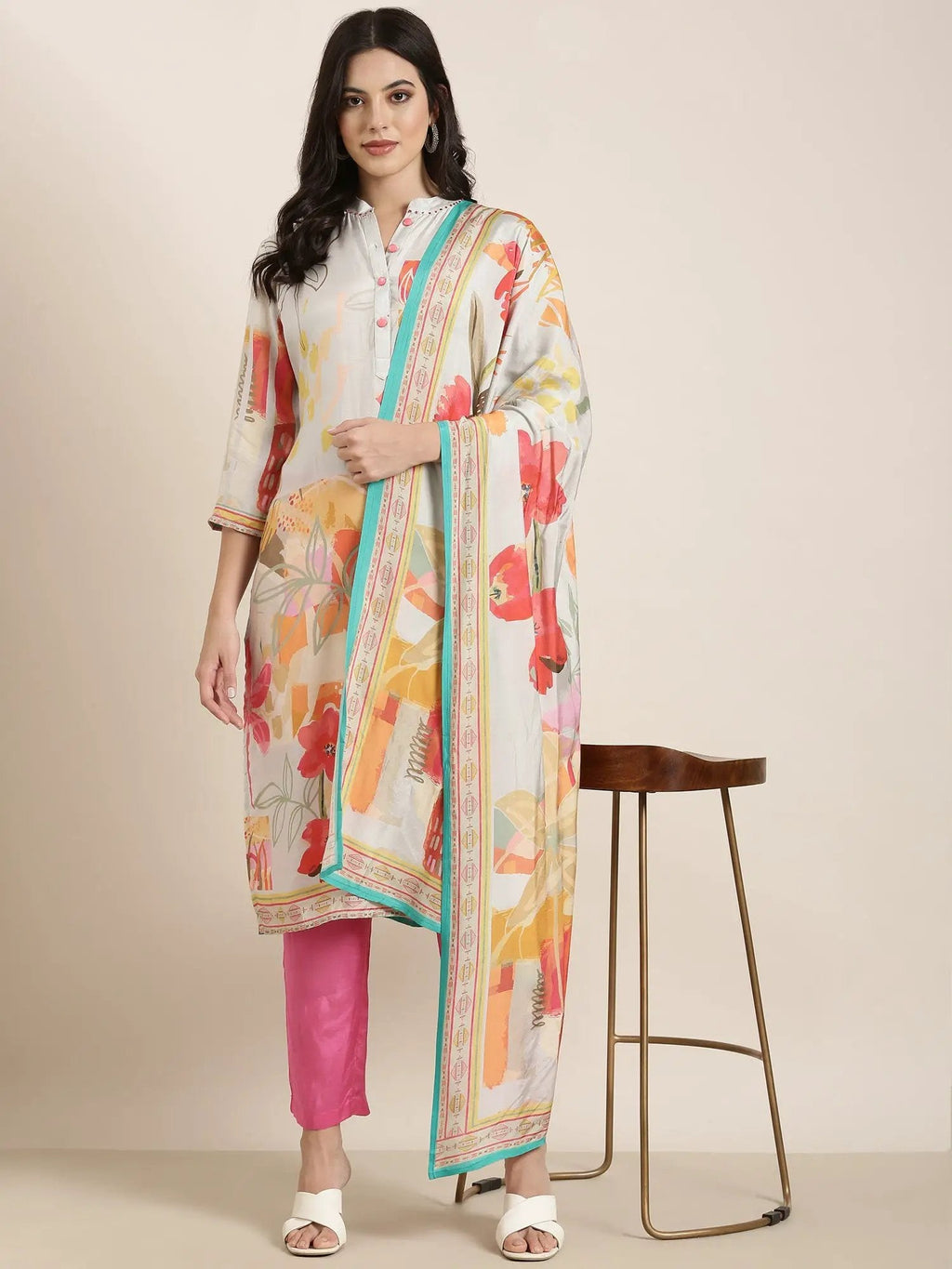 Women's Straight Grey Floral Kurta Sets with Trousers & Dupatta