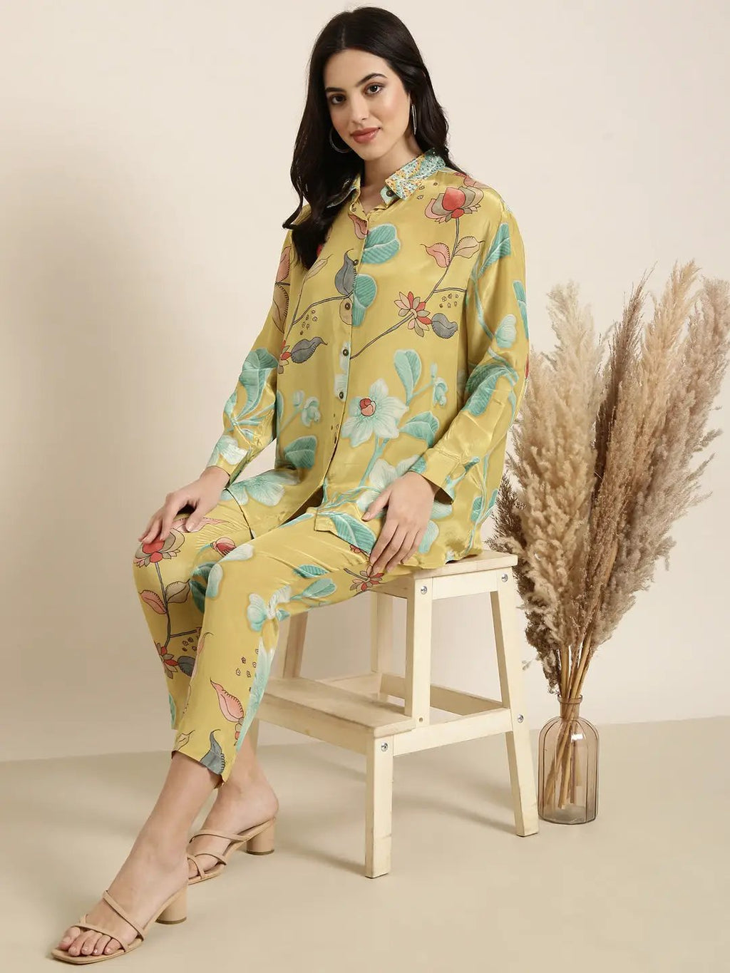 Women's Green Floral Printed Long Sleeves Shirt & Trousers Set