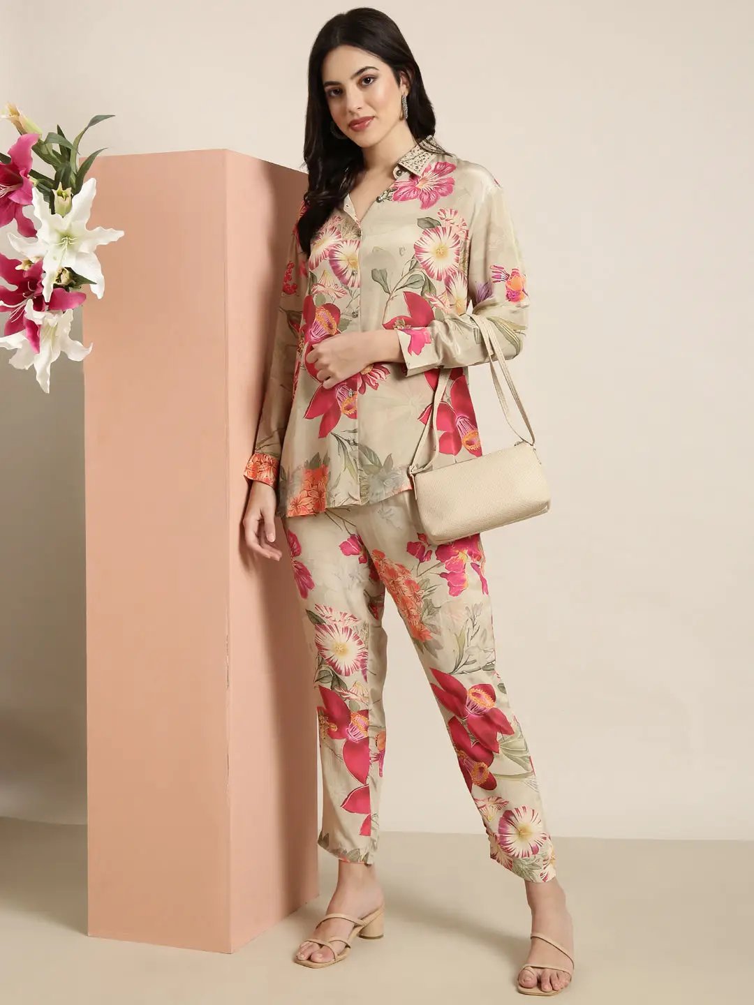 Women's Beige Floral Printed Oversized Shirt & Trousers Set