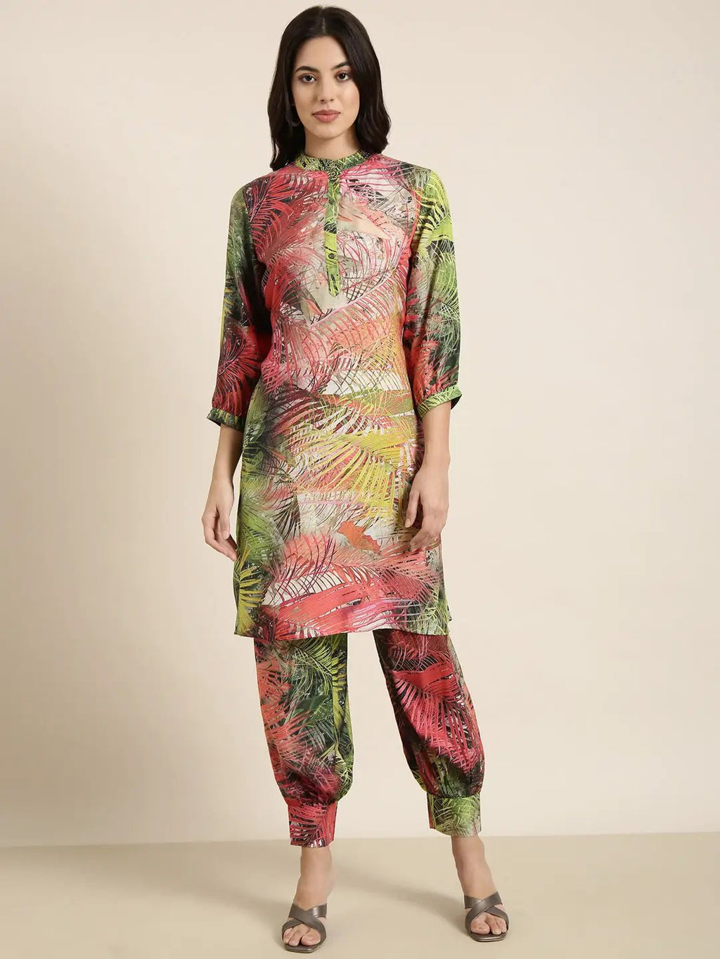 Women's A-Line Multi Floral Kurta Sets With Patiala