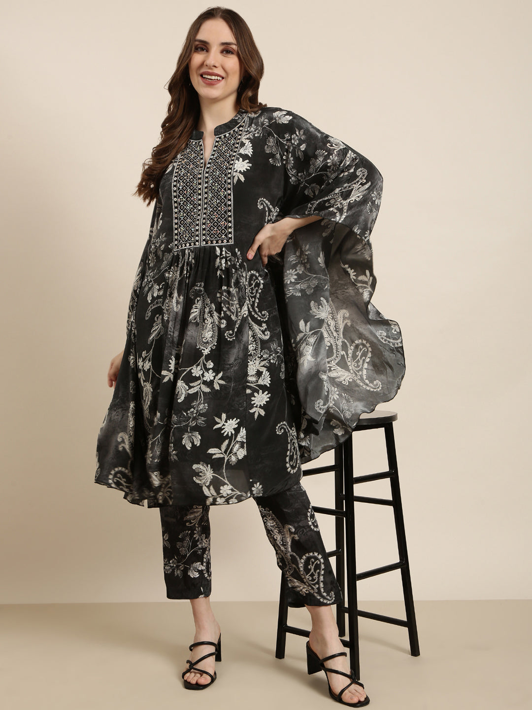 Women's Kaftan Charcoal Ethnic Motifs Kurta Sets With Trousers