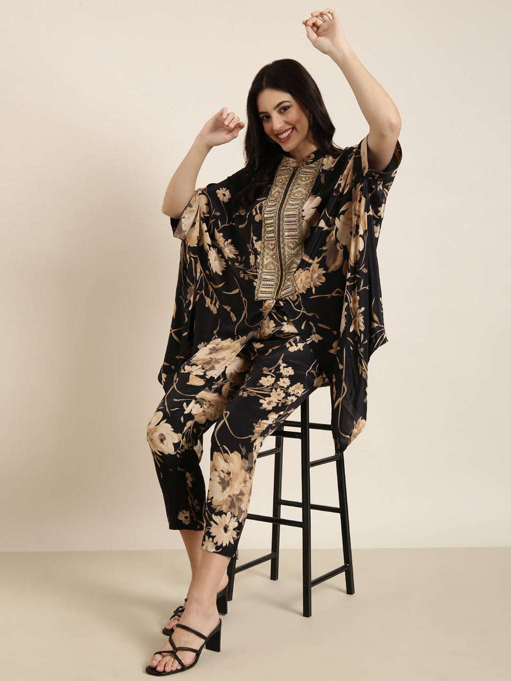 Women's Navy Blue Floral Printed Sequinned Co-ords Set