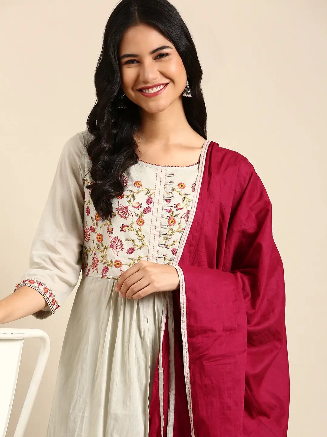 Women's Sea Green Floral Embroidered Layered Thread Work Kurta Set With Dupatta