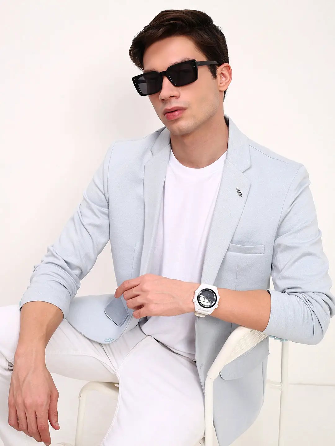 Men's Blue Solid Slim-Fit Single Breasted Blazer