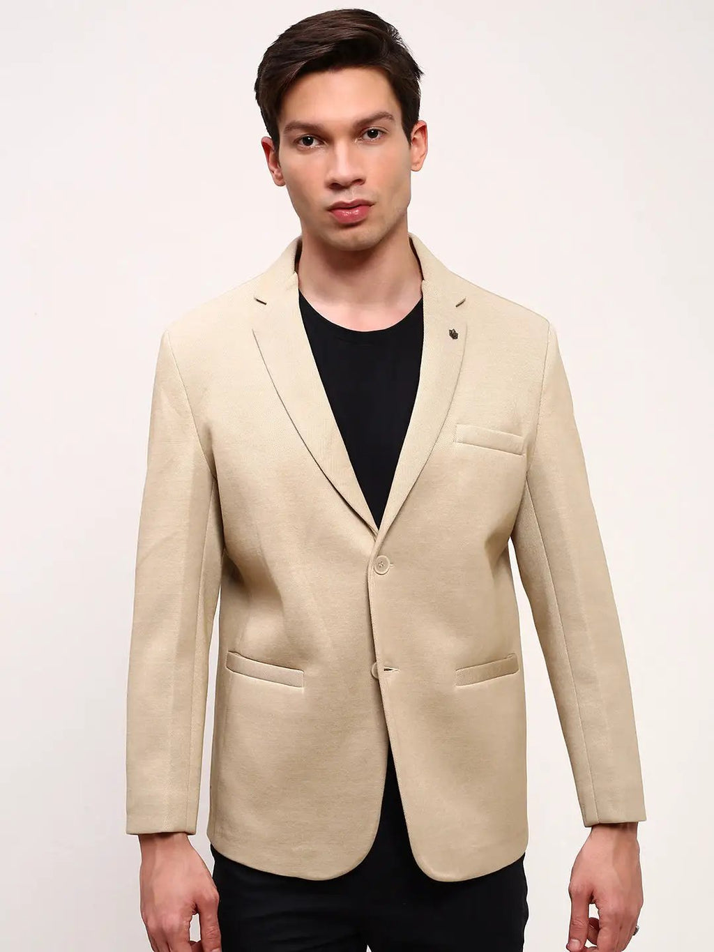 Men's Beige Solid Slim Fit Single Breasted Blazer