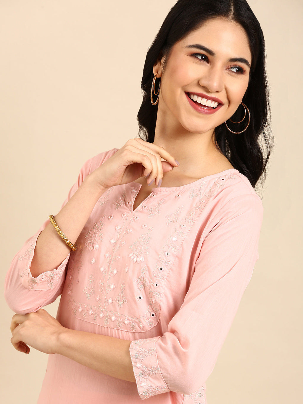Women's Peach Floral Yoke Design Pleated Mirror Work Kurta Sets with Dupatta
