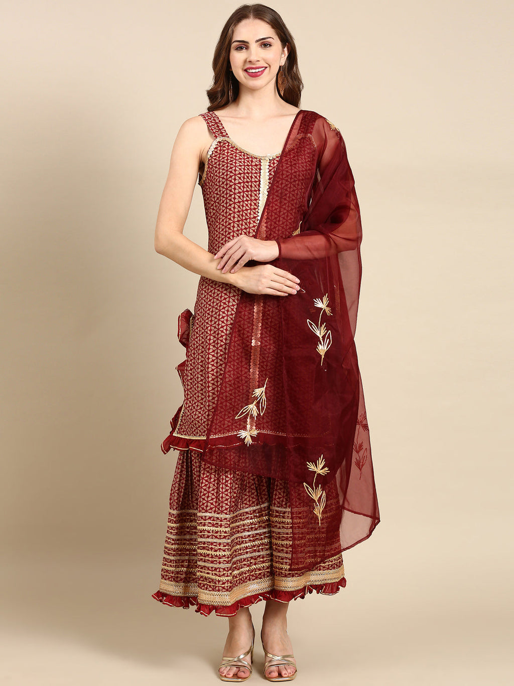 Women's Maroon Floral Printed Gotta Patti Kurti Set With Dupatta