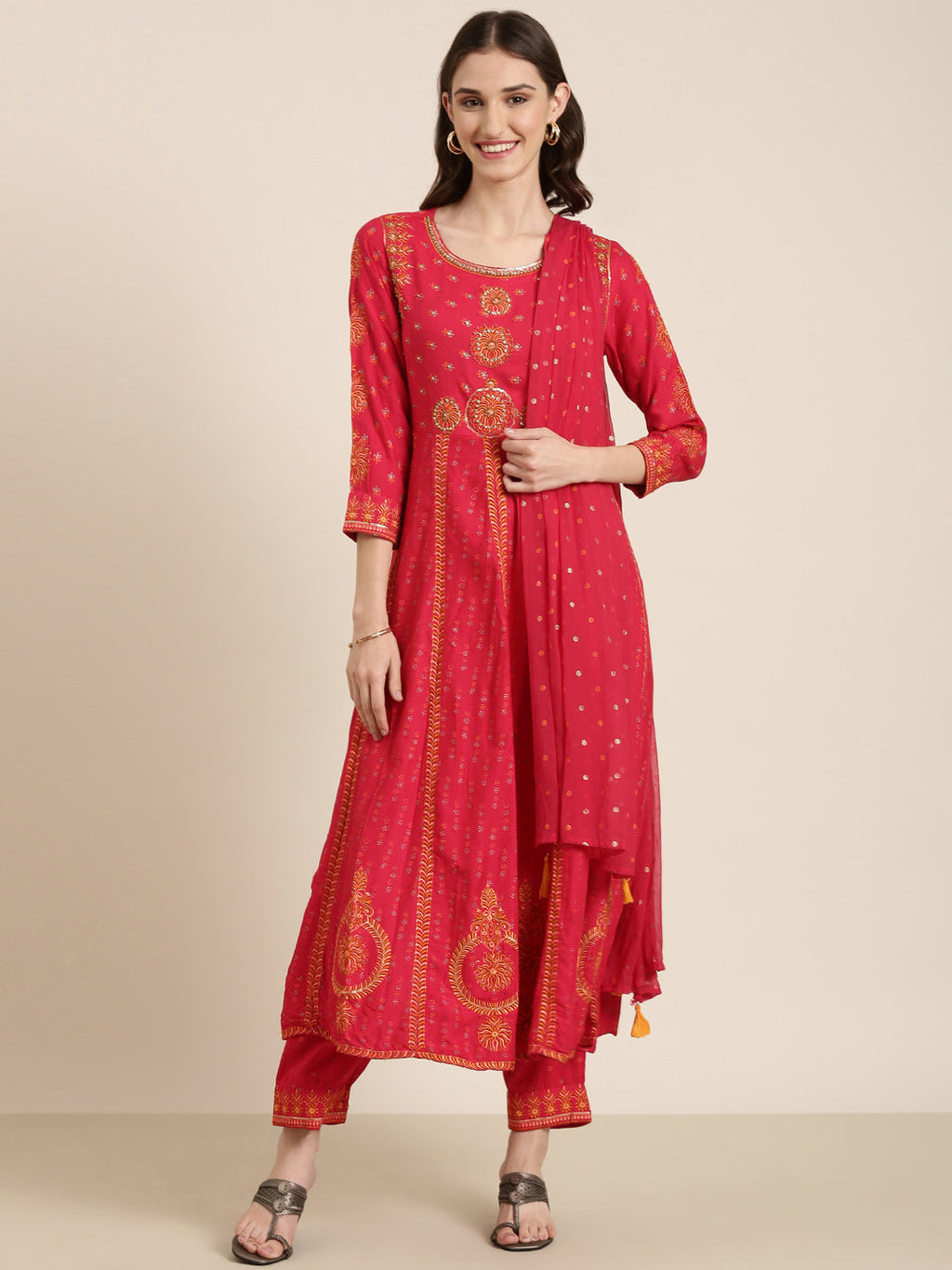 Women's Coral Ethnic Motifs Printed Empire Thread Work Kurta Set With Dupatta