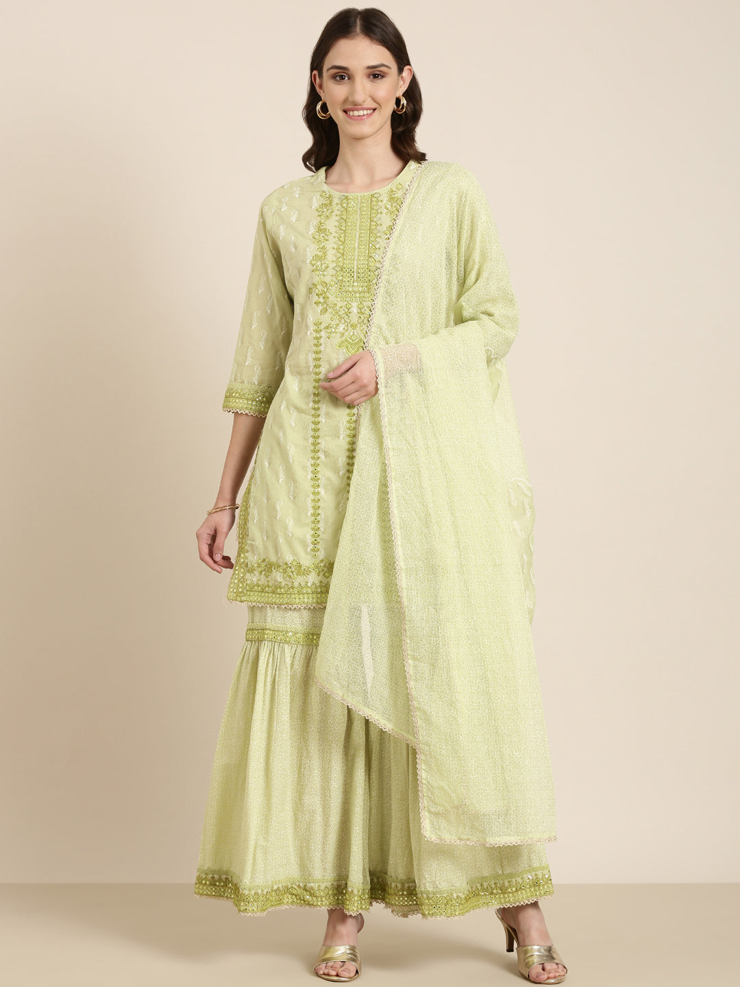 Women's Green Paisley Printed Sequinned Thread Work Kurta Set