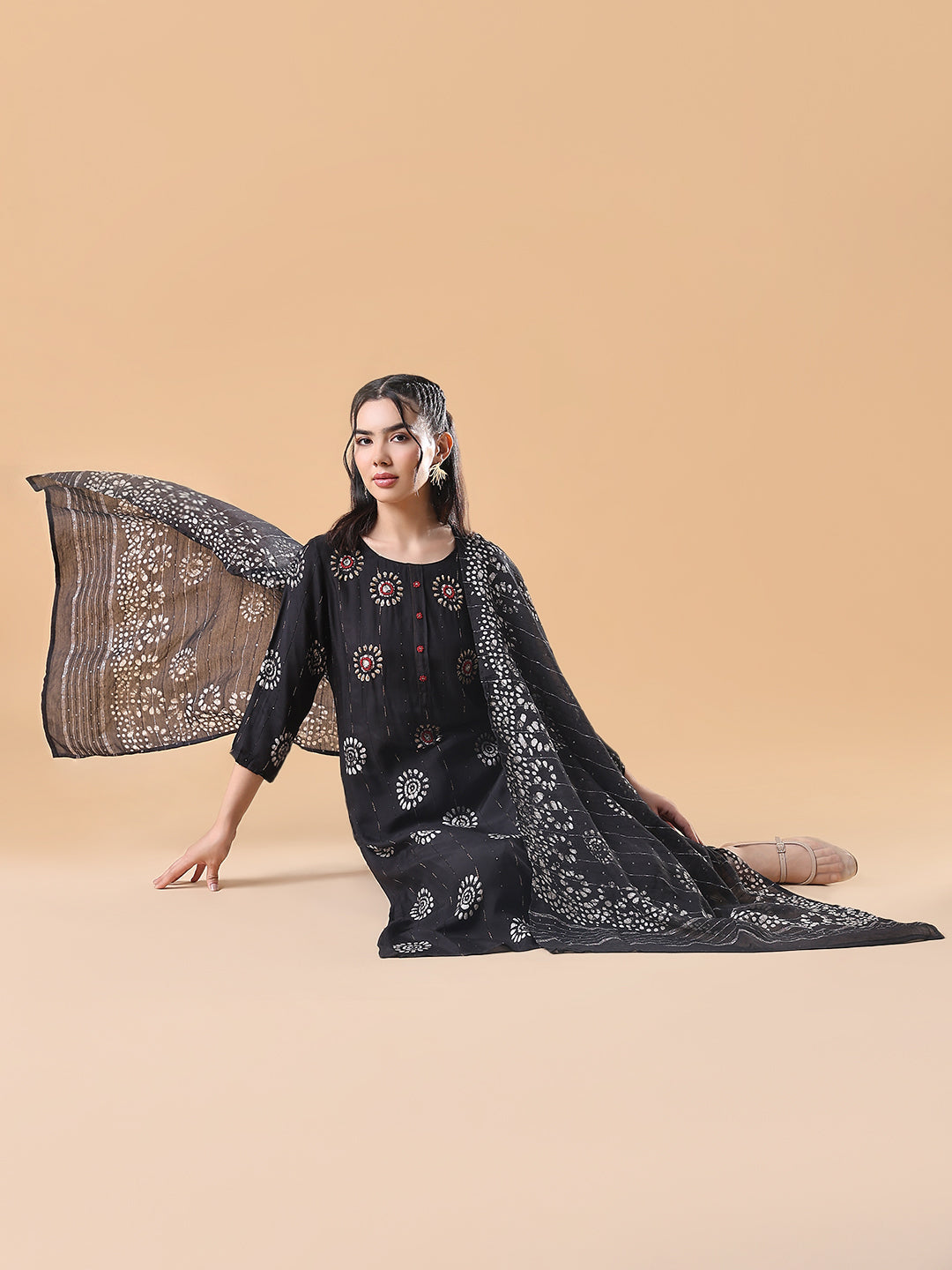Women's Floral Straight Black Kurta Set with Dupatta