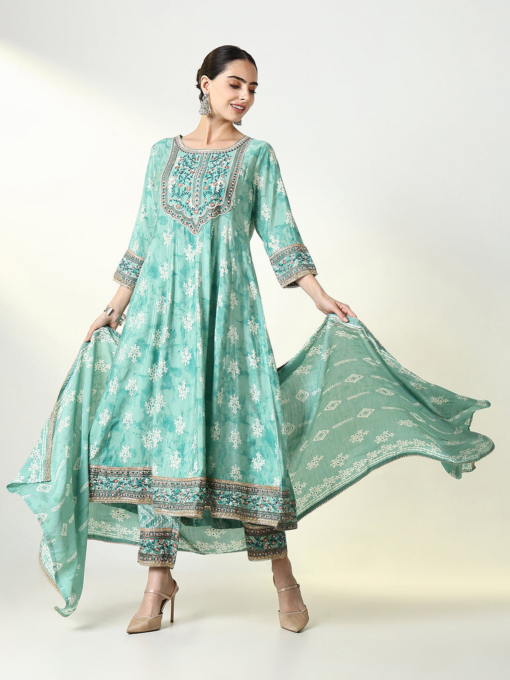Women's Floral Green Kurta Set with Dupatta & Potli Bag