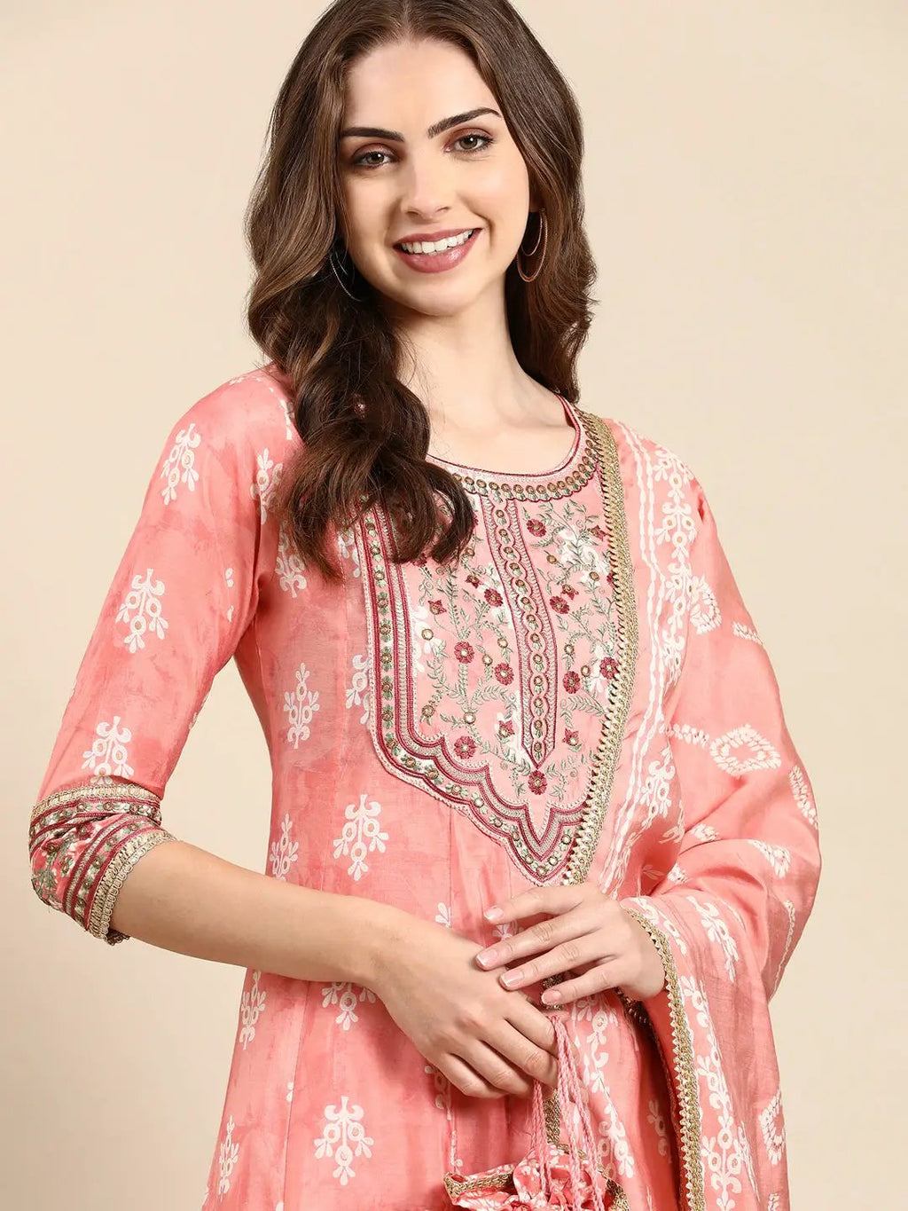 Women's Peach Ethnic Motifs Printed Thread & Mirror Work Kurta Set With Dupatta