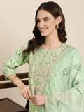 Women's Green Floral Printed Thread Work Detailed Straight Kurta Set With Dupatta
