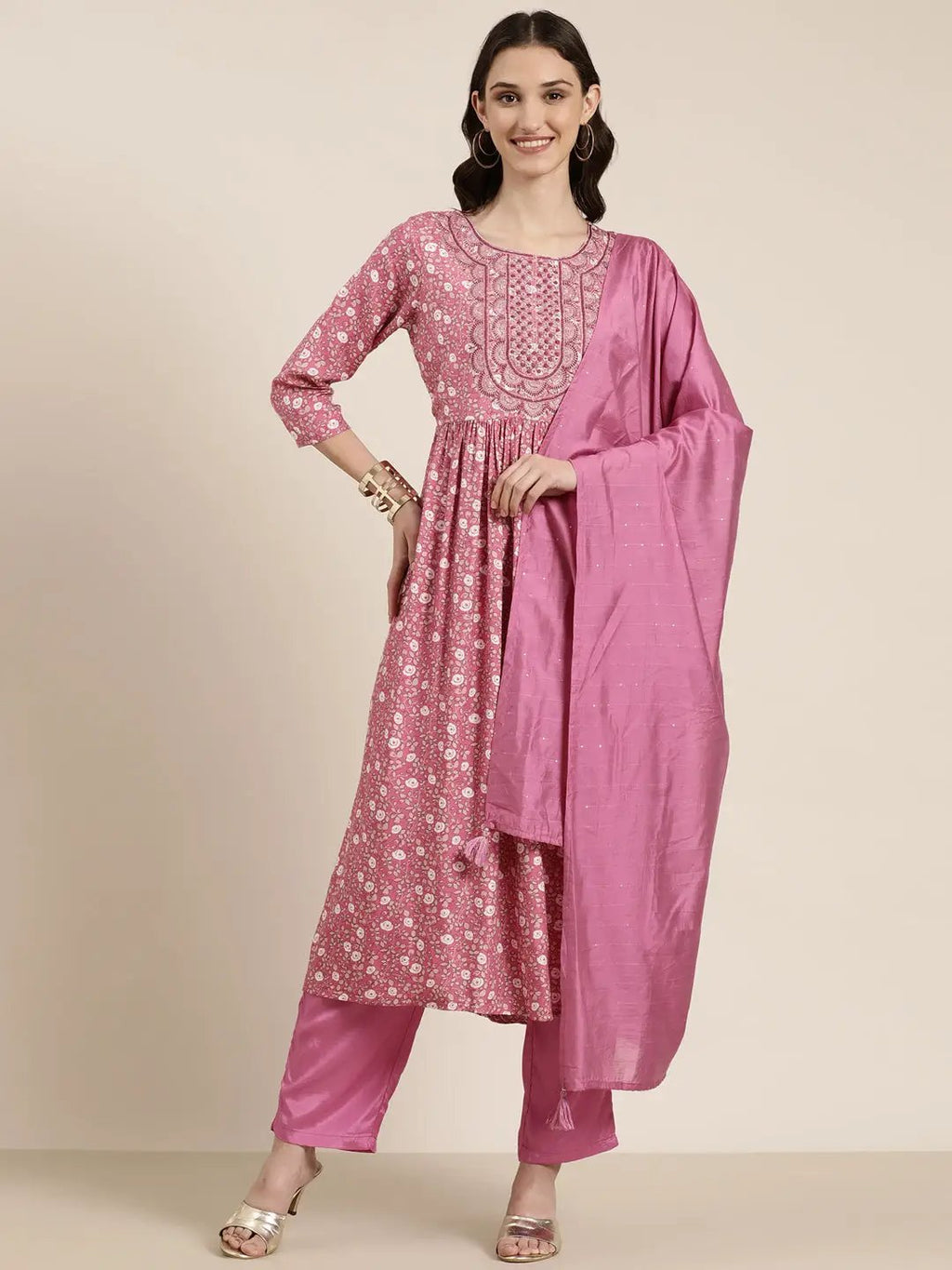 Women's Pink Floral Printed Regular Thread Work Kurta Set With Dupatta