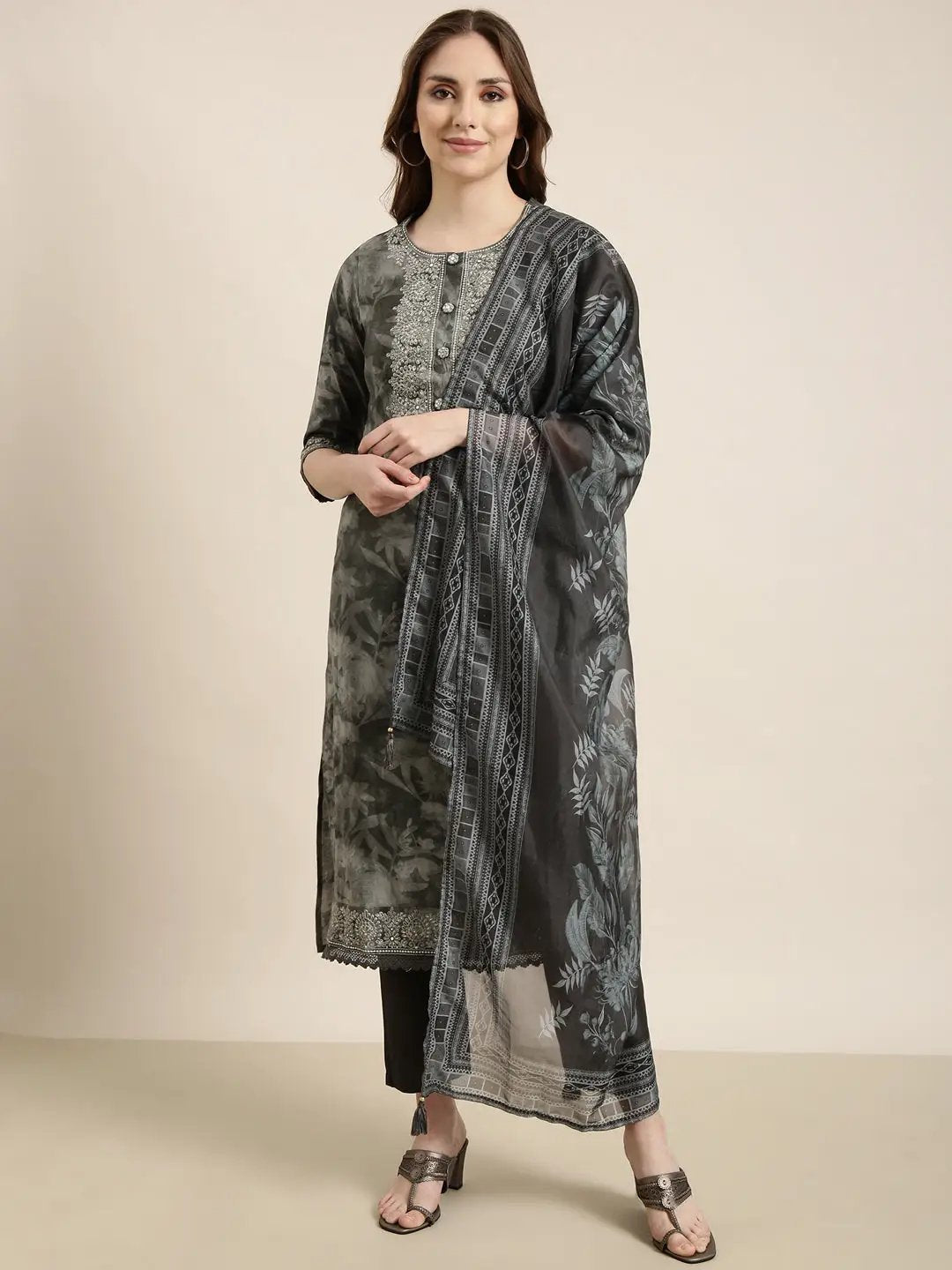 Women's Ethnic Straight Grey Floral Kurta Sets with Trousers & Dupatta