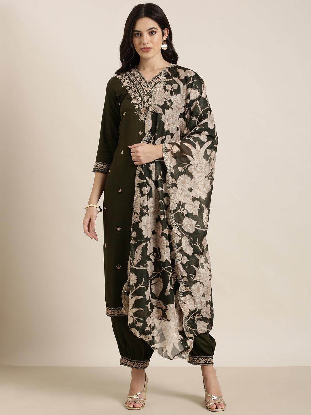 Women's Straight Green Solid Kurta Sets with Patiala & Dupatta