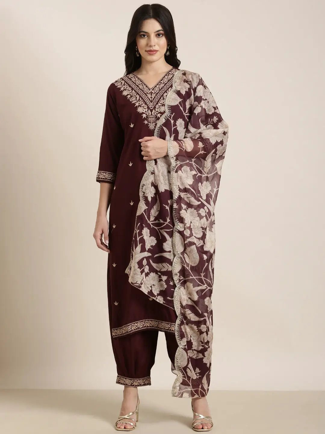 Women's Straight Maroon Solid Kurta Sets with Trousers & Dupatta