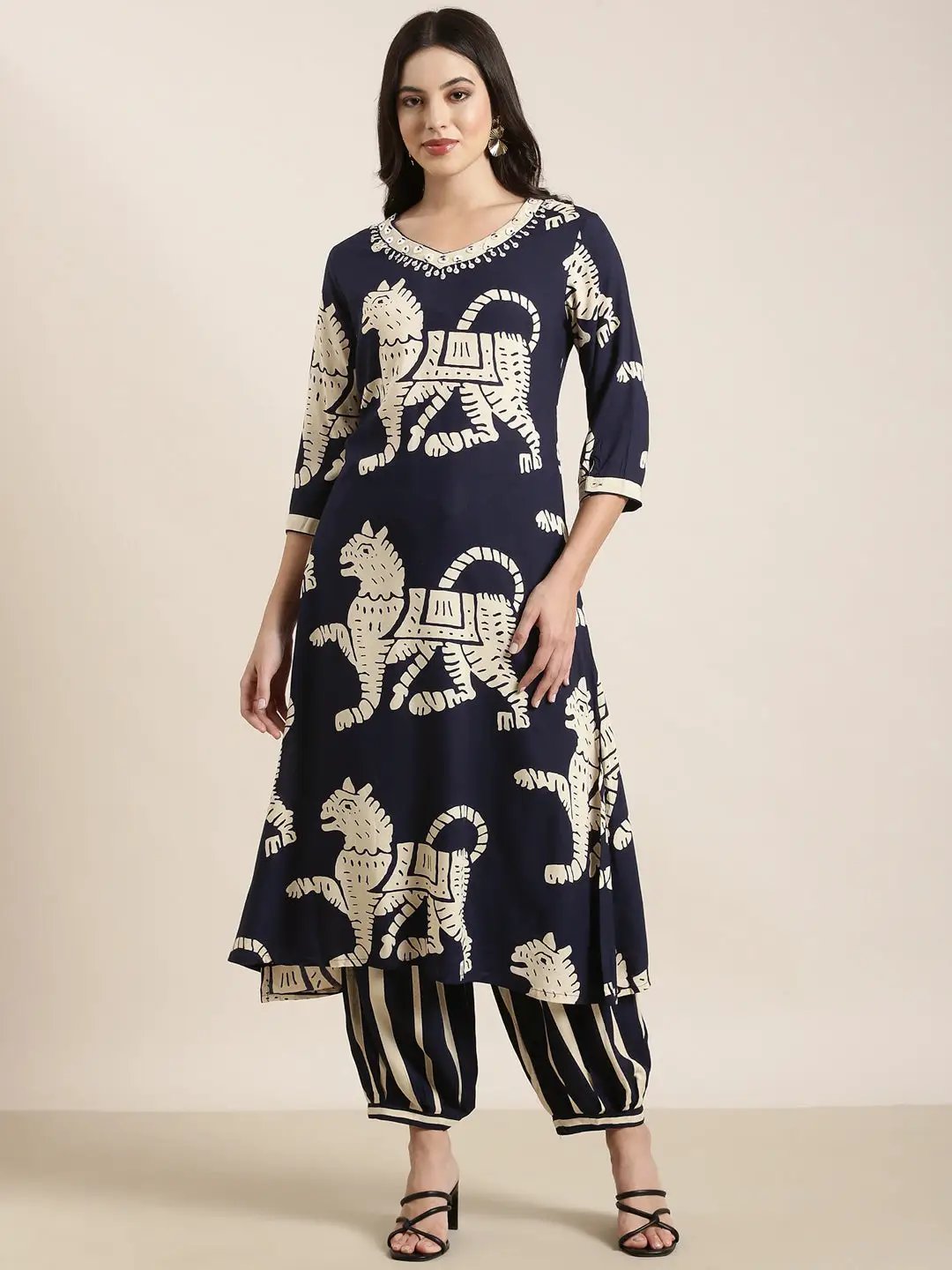 Women's Straight Navy Blue Ethnic Motifs Kurta Sets With Trousers