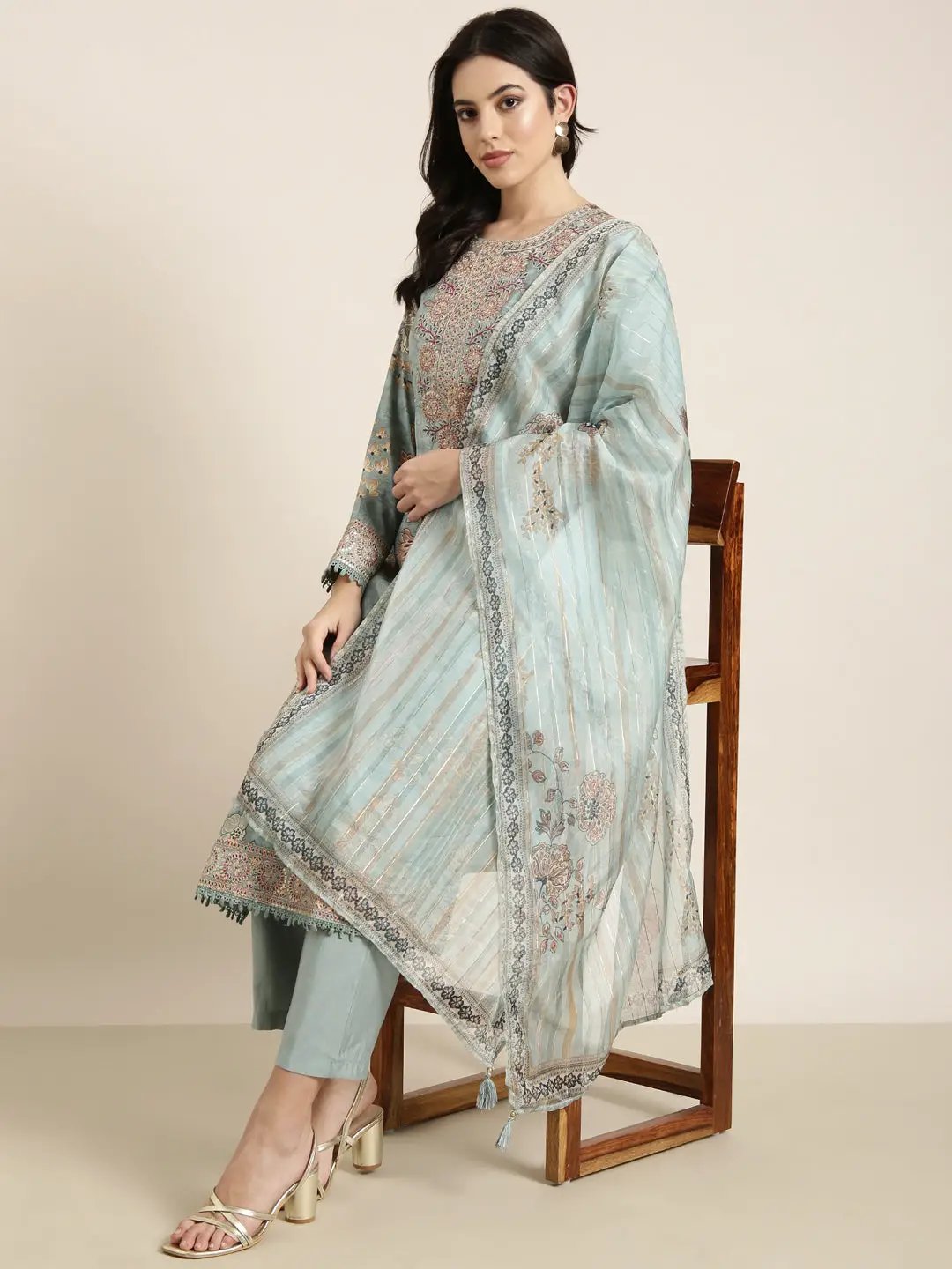 Women's Straight Sea Green Solid Kurta Sets with Trousers & Dupatta