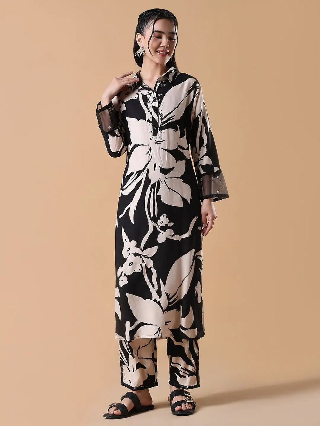 Women's Floral Straight Black & White Kurta Set