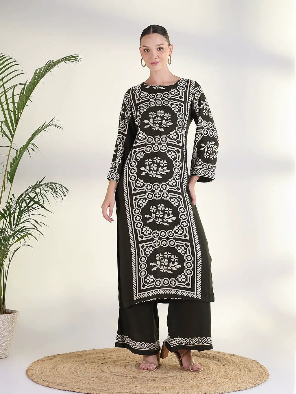 Women's Geometric Green Straight Kurta Set