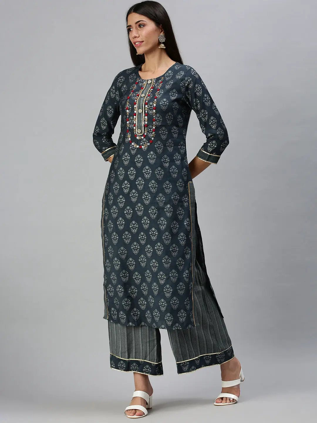 Women's Blue Ethnic Motifs Embroidered Thread Work Kurta Sets with Dupatta