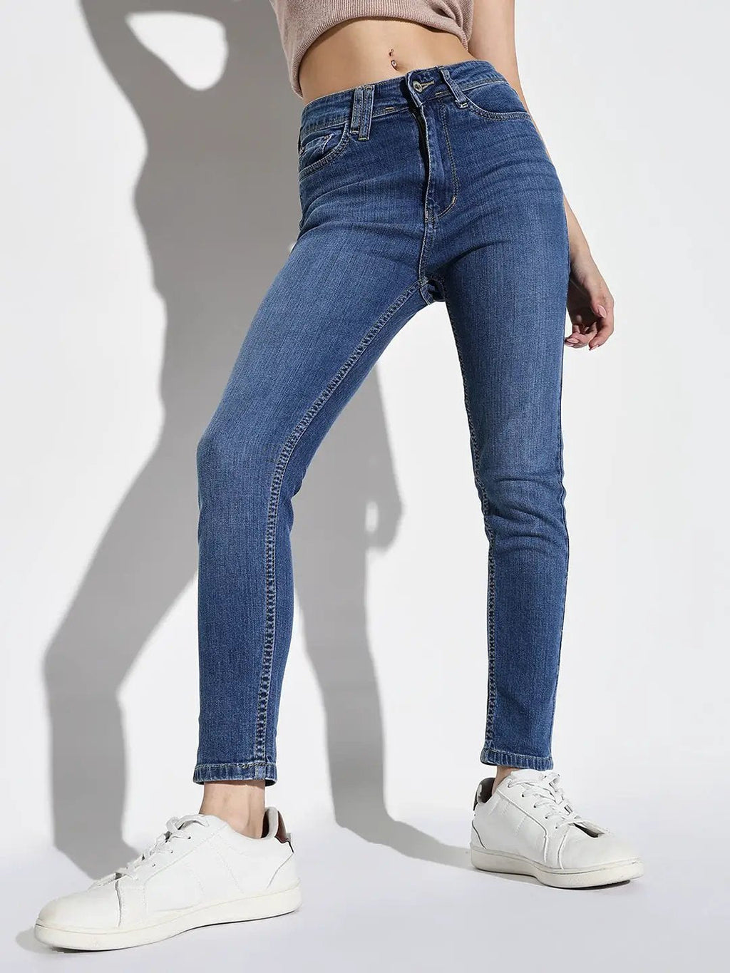 Women's Blue Comfort Slim Fit Light Fade Stretchable Jeans