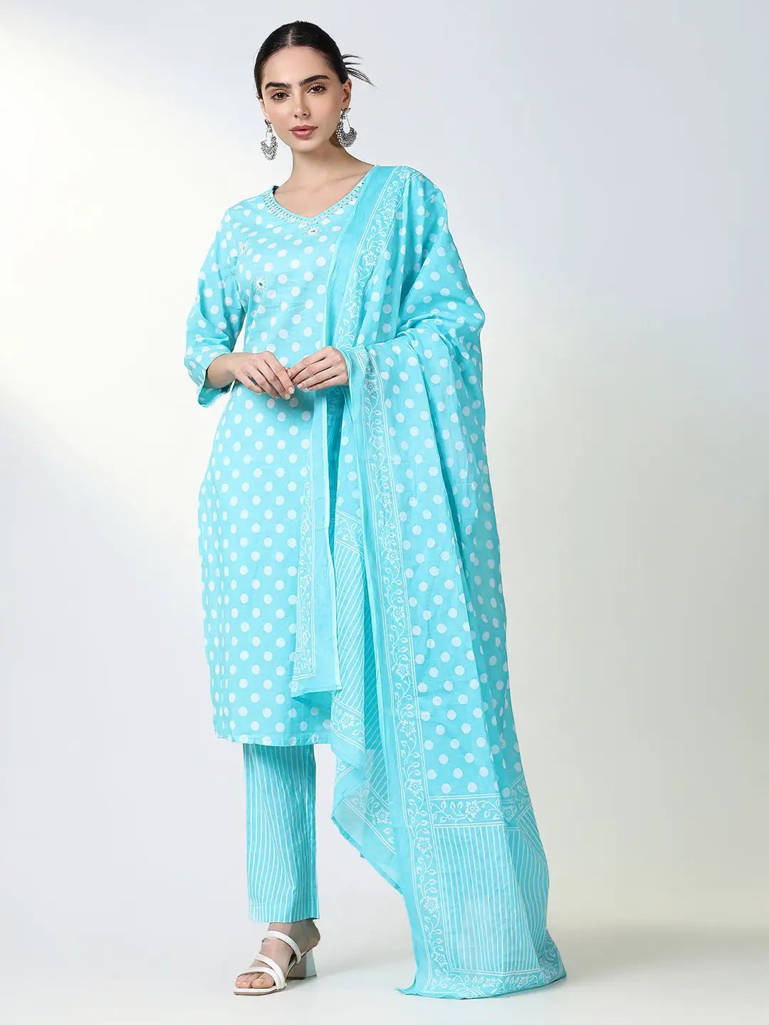 Women's Printed Blue Straight Kurta Set with Dupatta