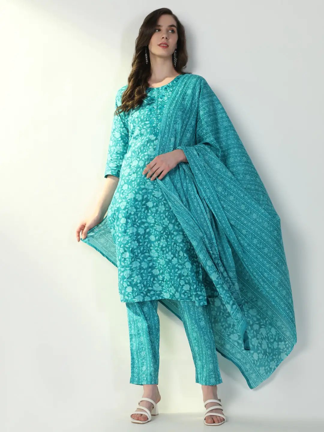 Women's Floral Blue Kurta Sets with Dupatta