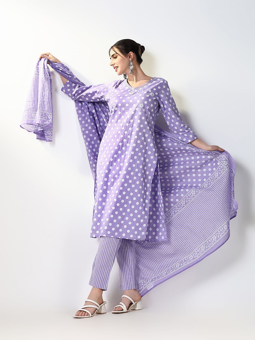 Women's Printed Lavender Straight Kurta Set with Dupatta
