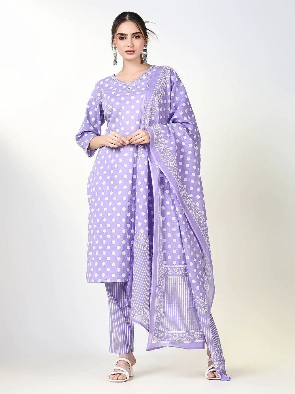 Women's Printed Lavender Straight Kurta Set with Dupatta