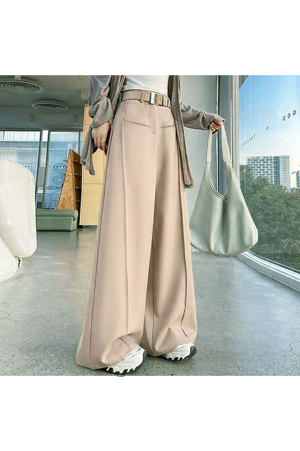 Front Pleat Formation Wide Pants