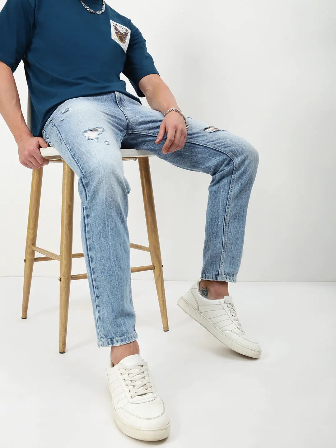 Men's Blue Solid Straight Fit Jeans