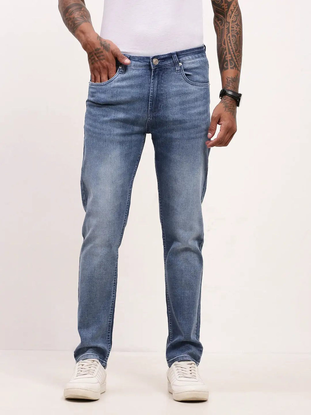 Men's Blue Solid Straight Fit Low-rise Heavy Fade Jeans